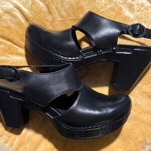 Dansko Black Leather Platform Heels  size 38